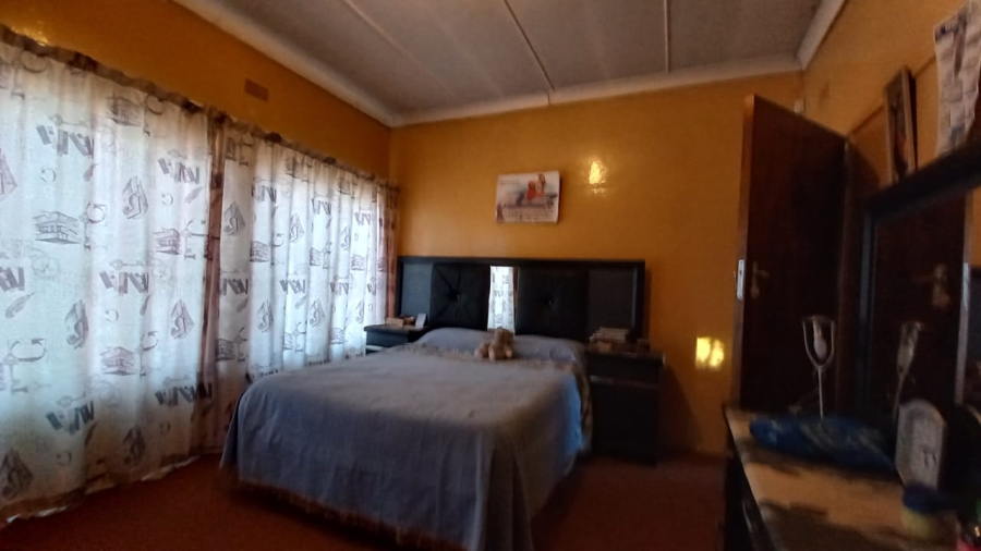 4 Bedroom Property for Sale in Ehrlich Park Free State